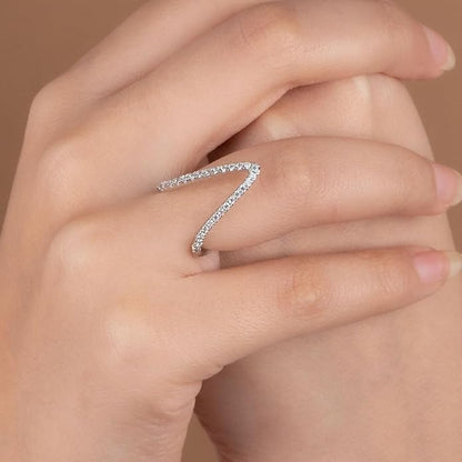 V-shaped AD Ring - Silver Plated Anti-Tarnish