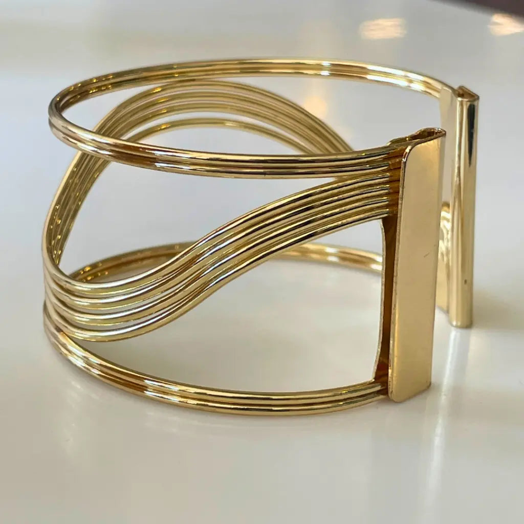 Artistic Kada