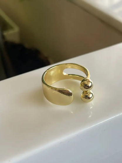 Elegant Adjustable Round Ring