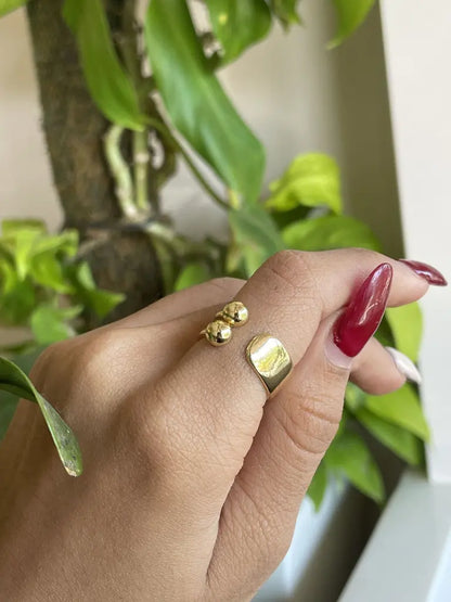 Elegant Adjustable Round Ring