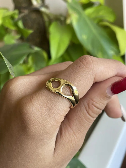 Hollow Ring