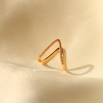 V-shaped AD Ring - Gold Plated Anti-Tarnish